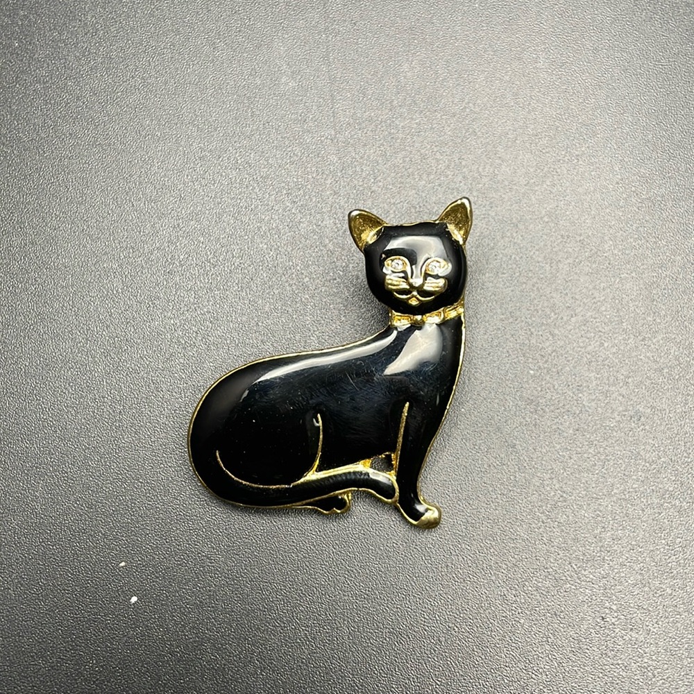 Black and Gold Cat Brooch